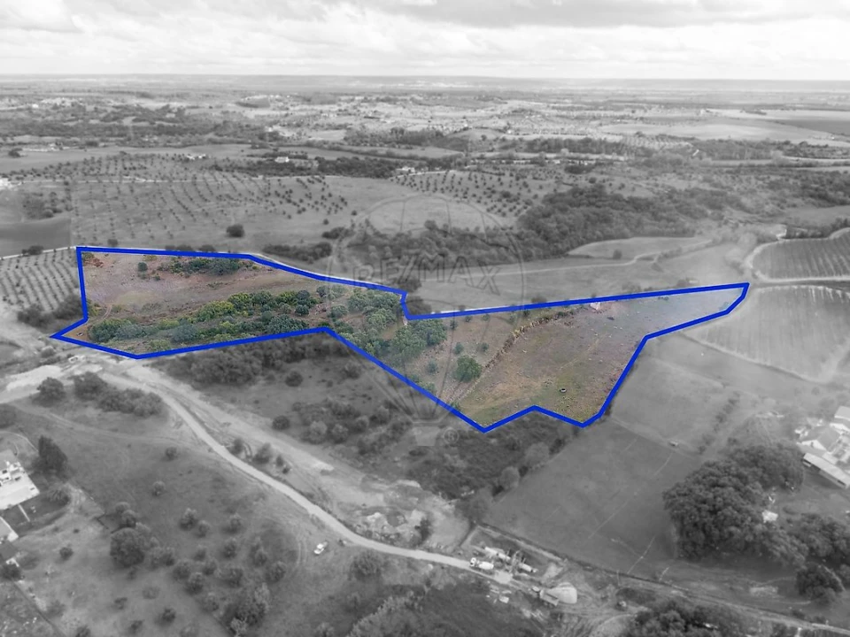 Moradia T2 para Venda em Casével e Vaqueiros Foto 9