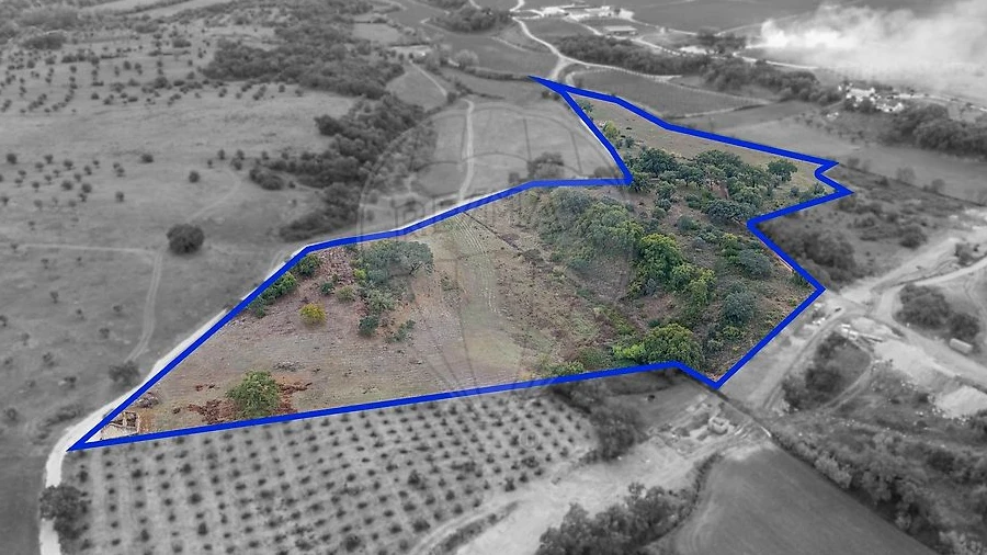Moradia T2 para Venda em Casével e Vaqueiros