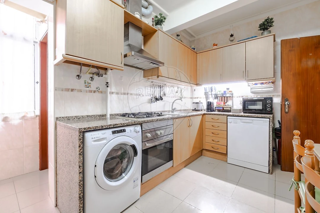 Apartamento T3 para Venda em Vila Franca de Xira Foto 8