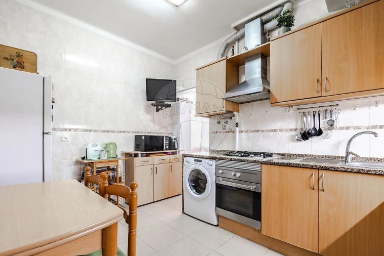 Apartamento T3 para Venda em Vila Franca de Xira Foto 6