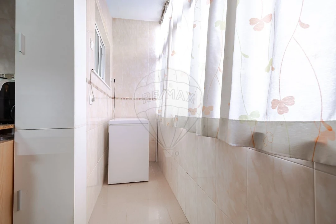 Apartamento T3 para Venda em Vila Franca de Xira Foto 11