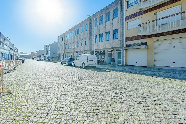 Negócio para Venda em Ramalde Foto 13