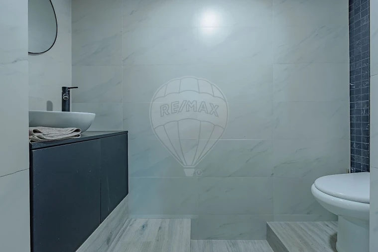 Moradia T4 para Venda em Sandim, Olival, Lever e Crestuma Foto 10