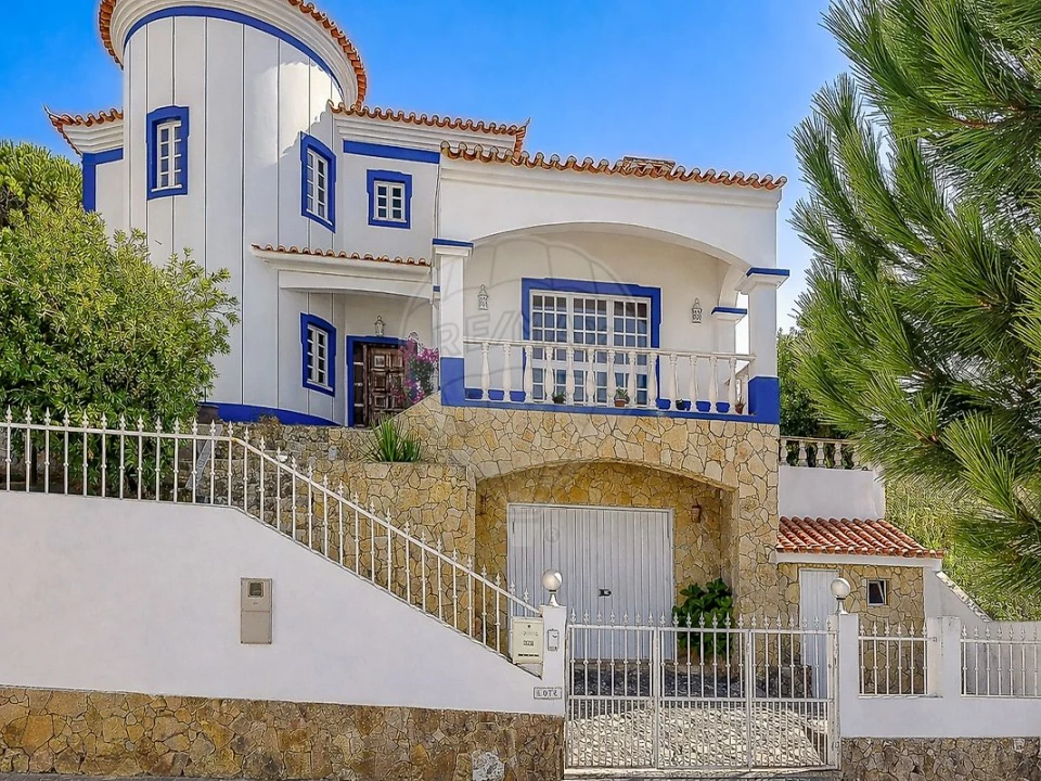 Moradia T3 para Venda em Carvoeira Foto 1