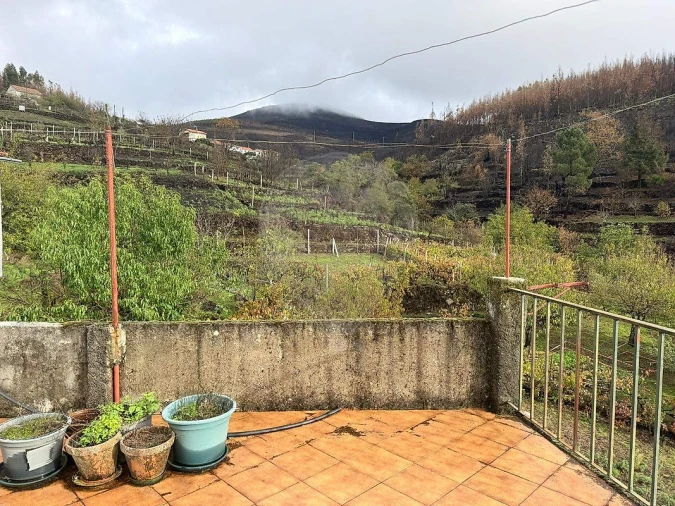 Moradia T5 para Venda em Aldeia das Dez Foto 4