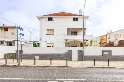 Apartamento T3 para Venda em Carcavelos e Parede