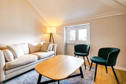 Apartamento T3 para Venda em Carcavelos e Parede