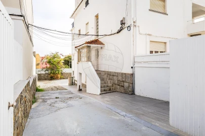 Apartamento T3 para Venda em Carcavelos e Parede