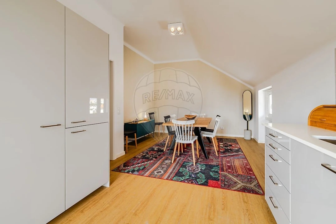 Apartamento T3 para Venda em Carcavelos e Parede Foto 18
