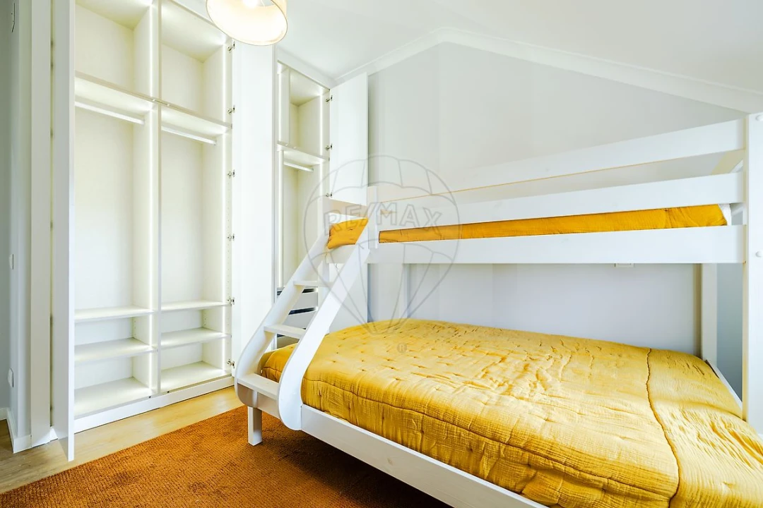Apartamento T3 para Venda em Carcavelos e Parede Foto 38