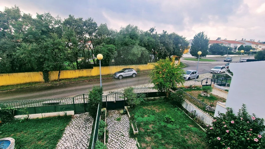 Moradia T3 para Venda em Benedita Foto 6