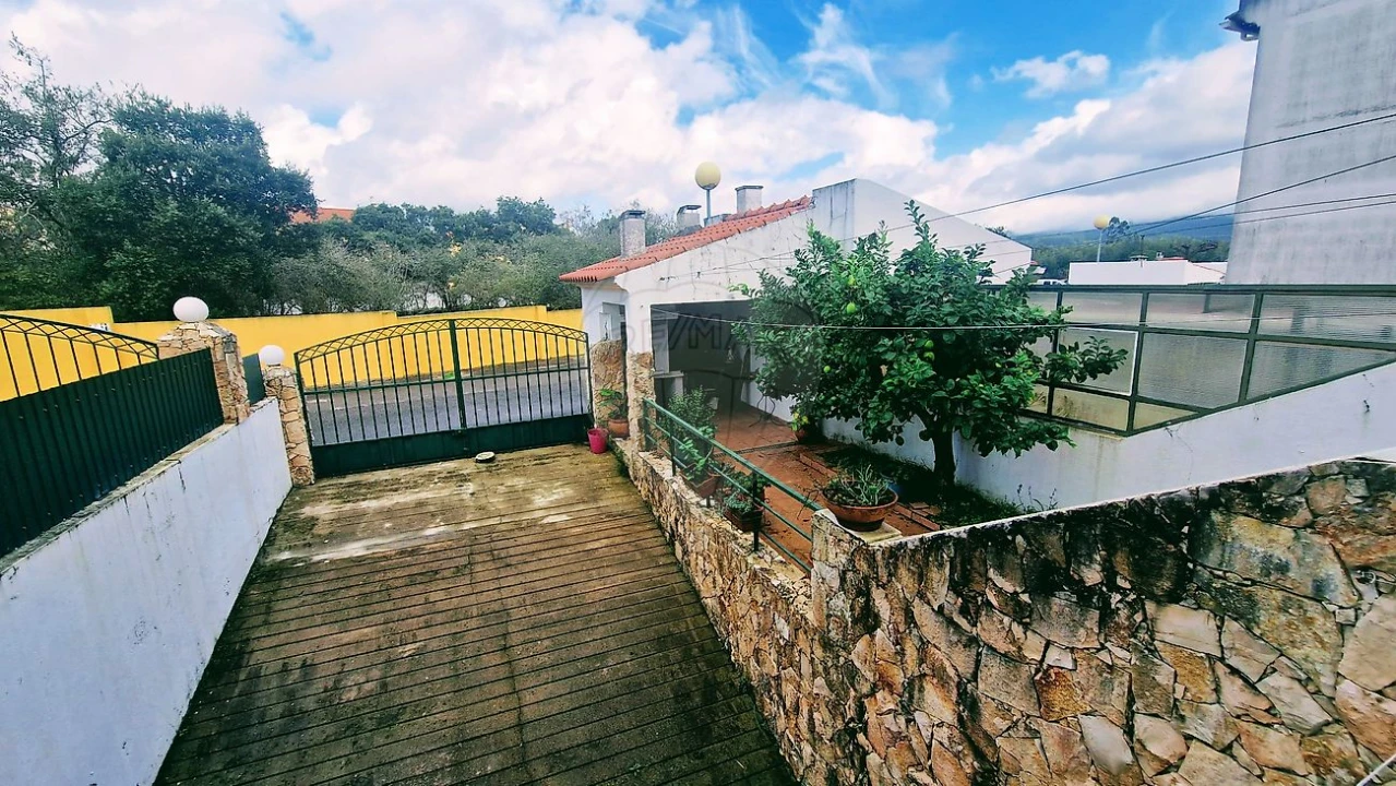 Moradia T3 para Venda em Benedita Foto 36