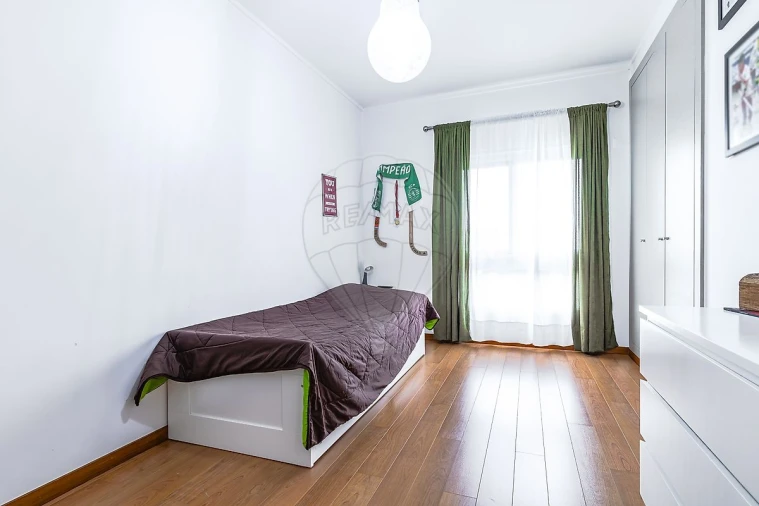 Moradia T4 para Venda em Vila Franca de Xira Foto 36