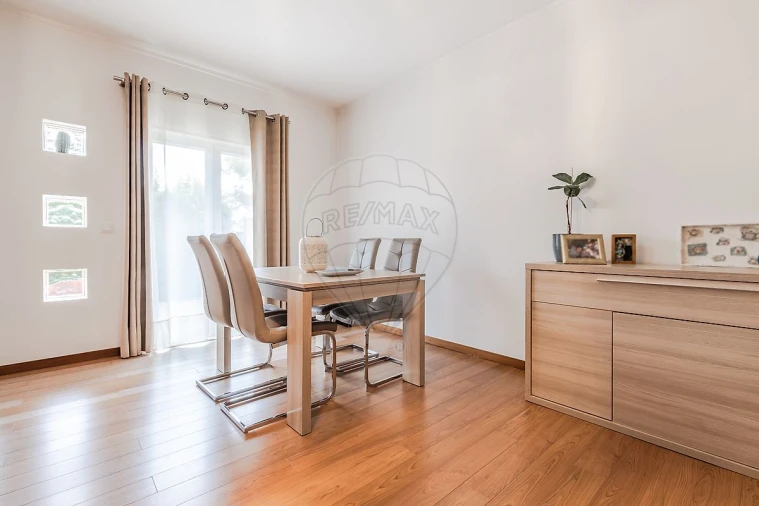 Moradia T4 para Venda em Vila Franca de Xira Foto 9