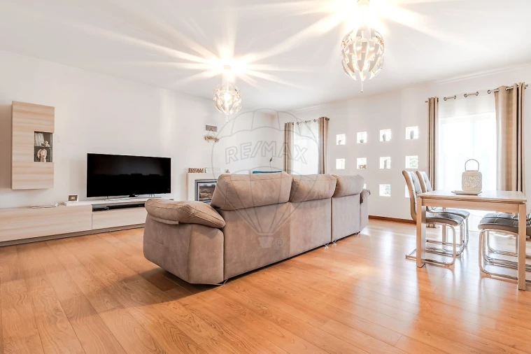 Moradia T4 para Venda em Vila Franca de Xira Foto 7