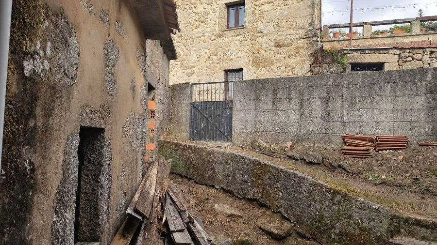 Moradia T4 para Venda em Macieira de Cambra Foto 14