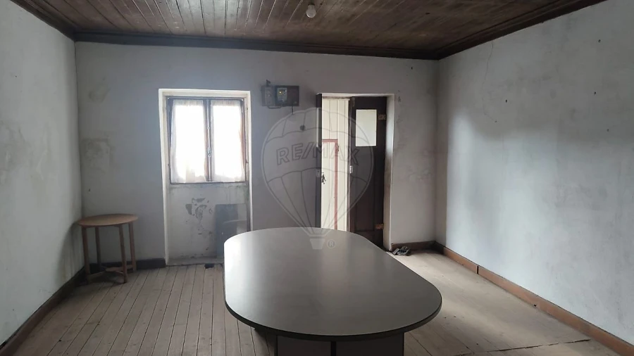 Moradia T4 para Venda em Macieira de Cambra Foto 4