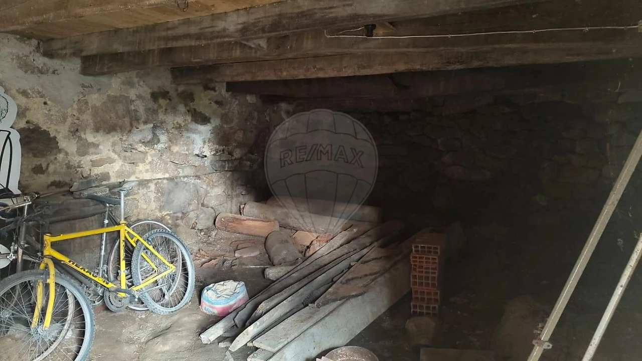 Moradia T4 para Venda em Macieira de Cambra Foto 10