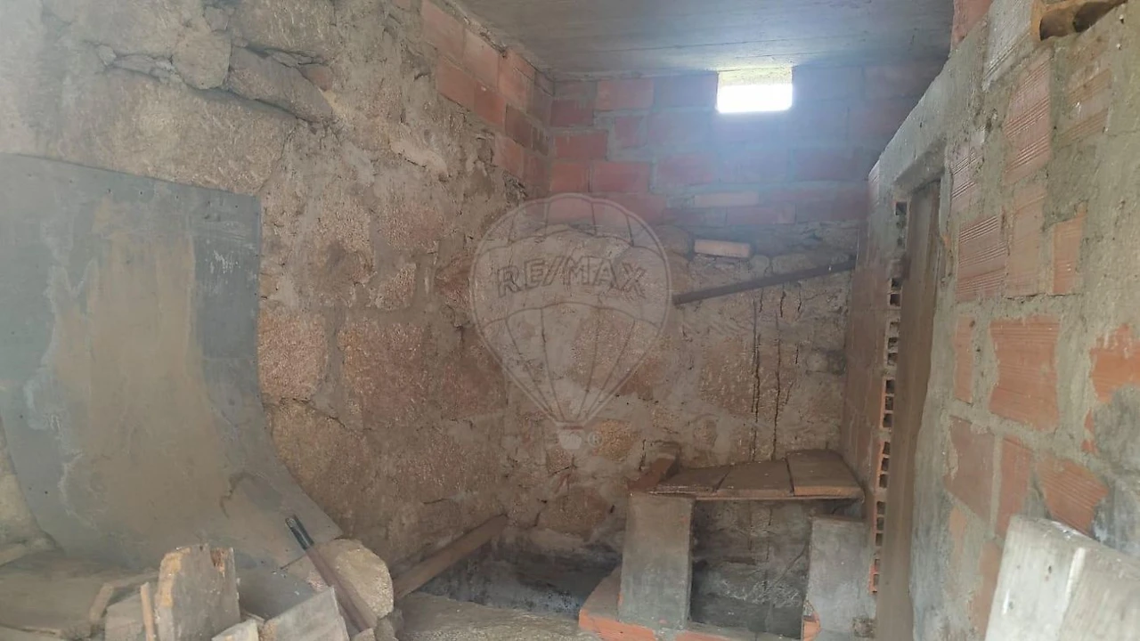 Moradia T4 para Venda em Macieira de Cambra Foto 16