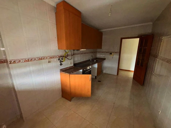 Apartamento T3 para Venda em O. Azeméis, Riba-Ul, Ul, Macinhata Seixa, Madail Foto 3
