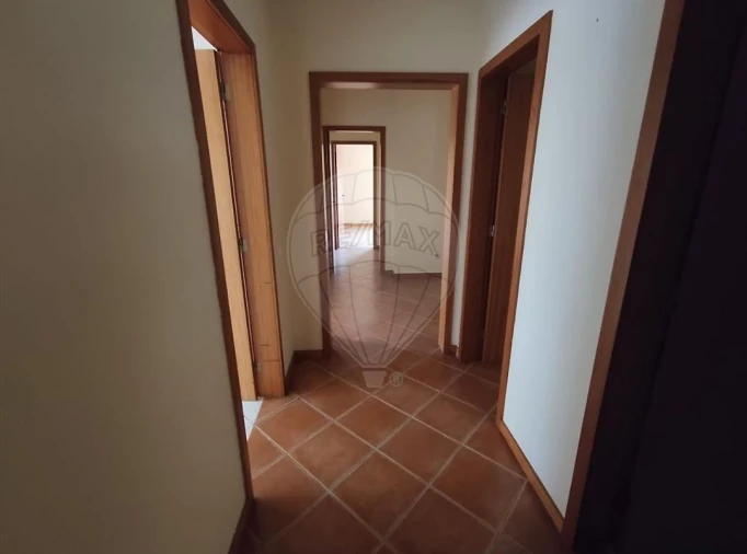 Apartamento T3 para Venda em O. Azeméis, Riba-Ul, Ul, Macinhata Seixa, Madail Foto 8