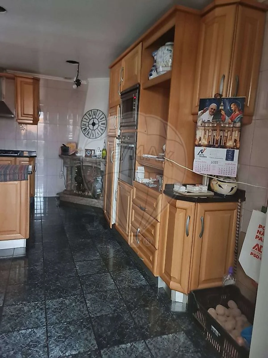 Moradia T6 para Venda em Lourosa Foto 20