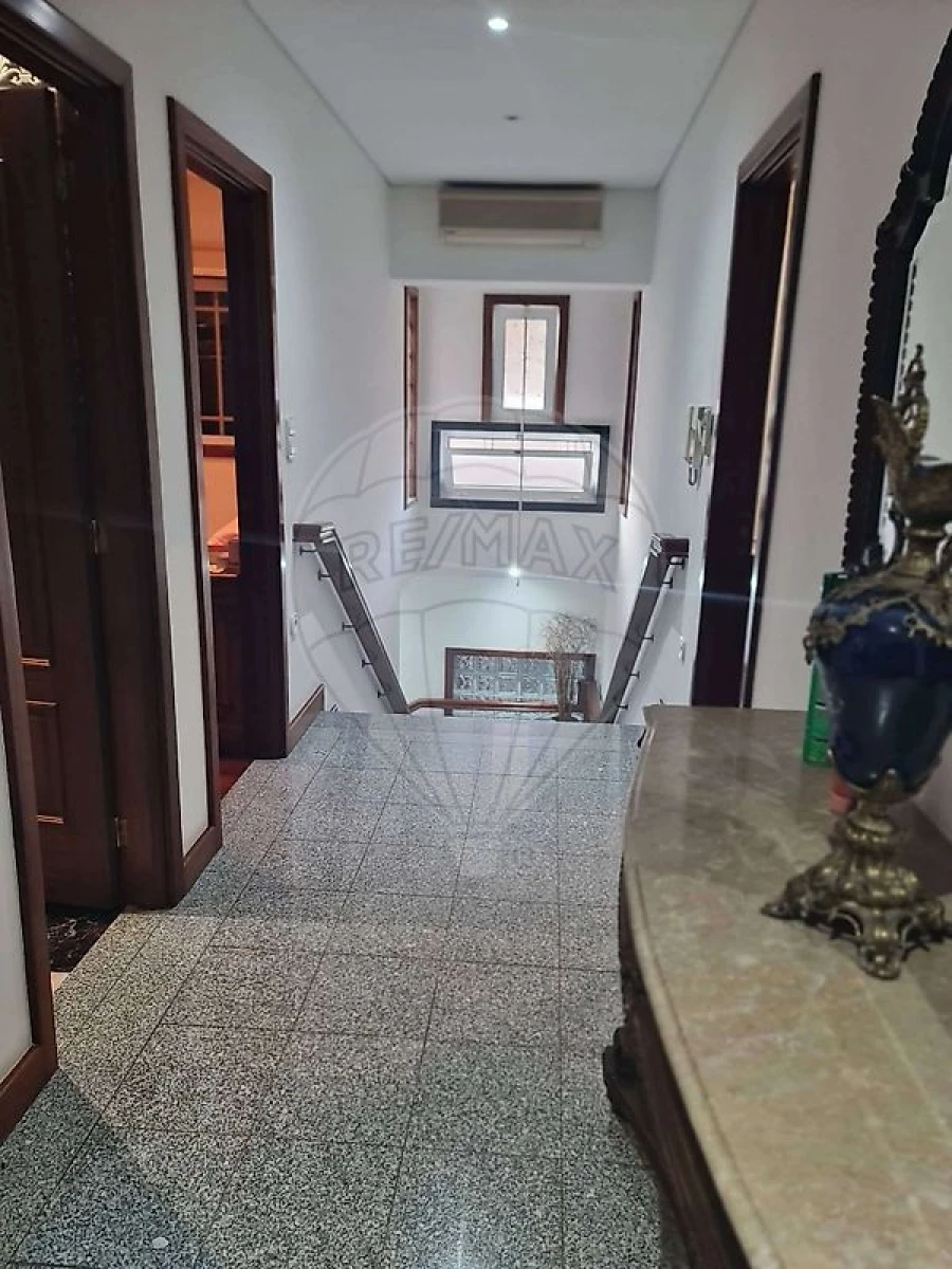 Moradia T6 para Venda em Lourosa Foto 21