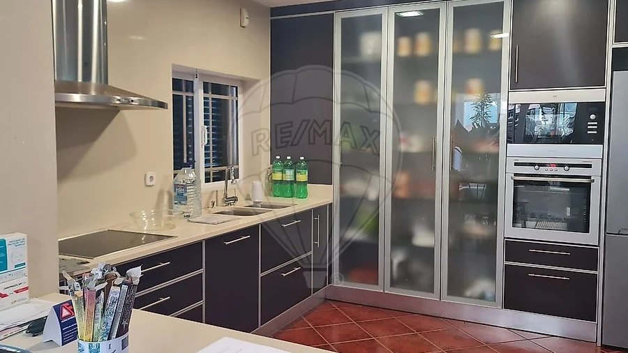 Moradia T6 para Venda em Lourosa
