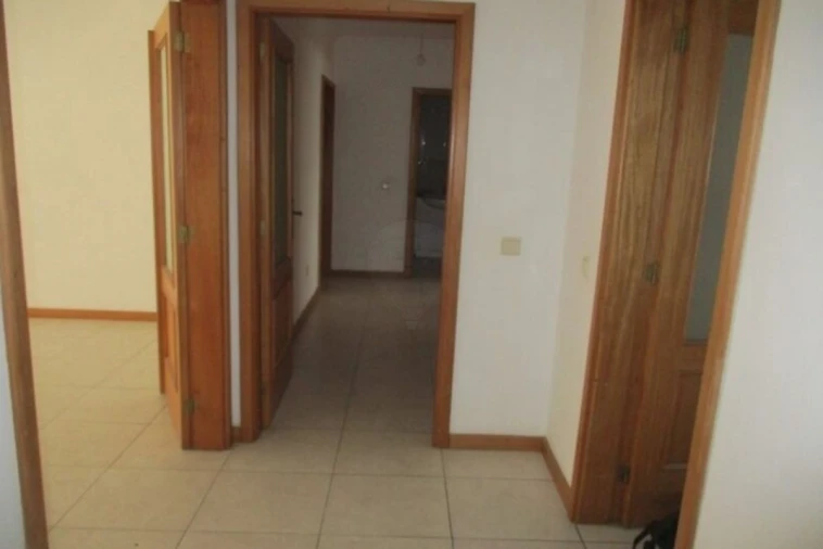 Apartamento T3 para Venda em O. Azeméis, Riba-Ul, Ul, Macinhata Seixa, Madail Foto 2