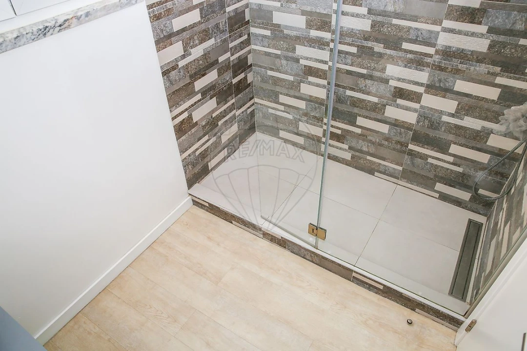 Moradia T3 para Venda em Carregado e Cadafais Foto 39