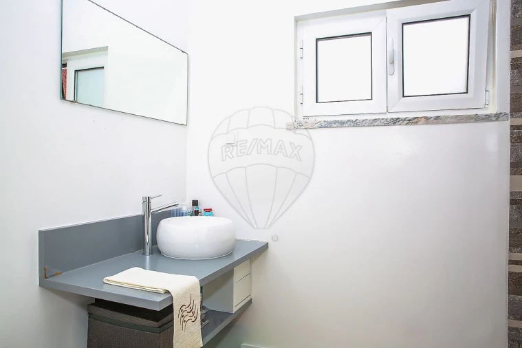 Moradia T3 para Venda em Carregado e Cadafais Foto 35