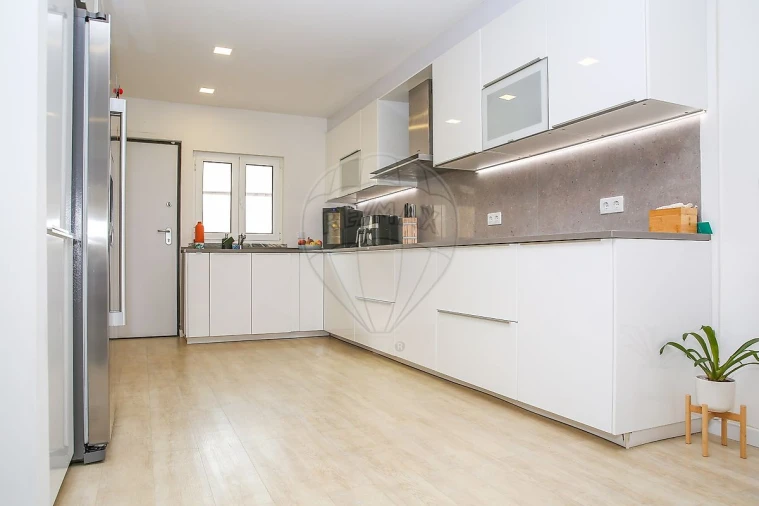 Moradia T3 para Venda em Carregado e Cadafais Foto 3