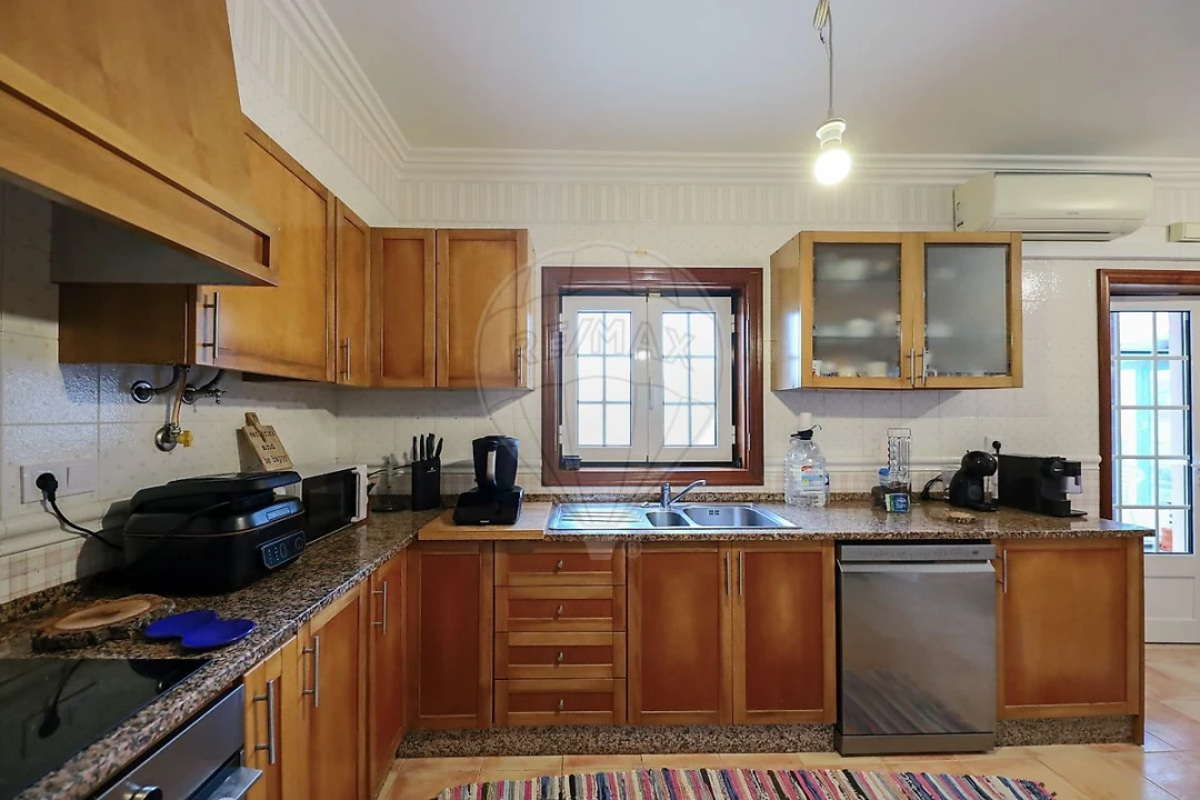 Moradia T4 para Venda em Alenquer (Santo Estêvão e Triana) Foto 11