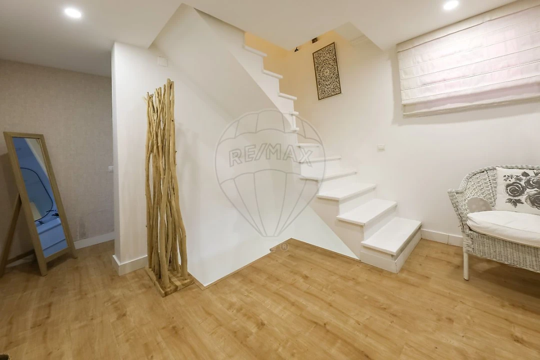 Moradia T4 para Venda em Alenquer (Santo Estêvão e Triana) Foto 16