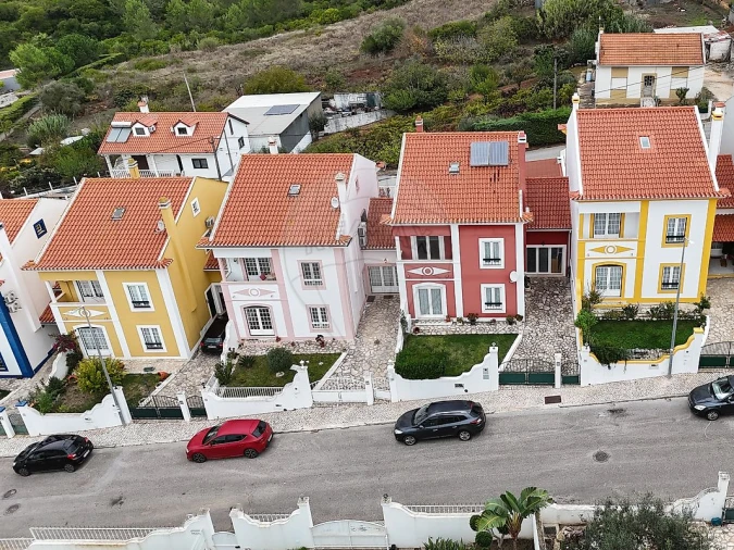 Moradia T4 para Venda em Alenquer (Santo Estêvão e Triana) Foto 2