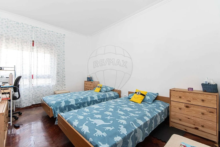 Apartamento T2 para Venda em Carregado e Cadafais Foto 14