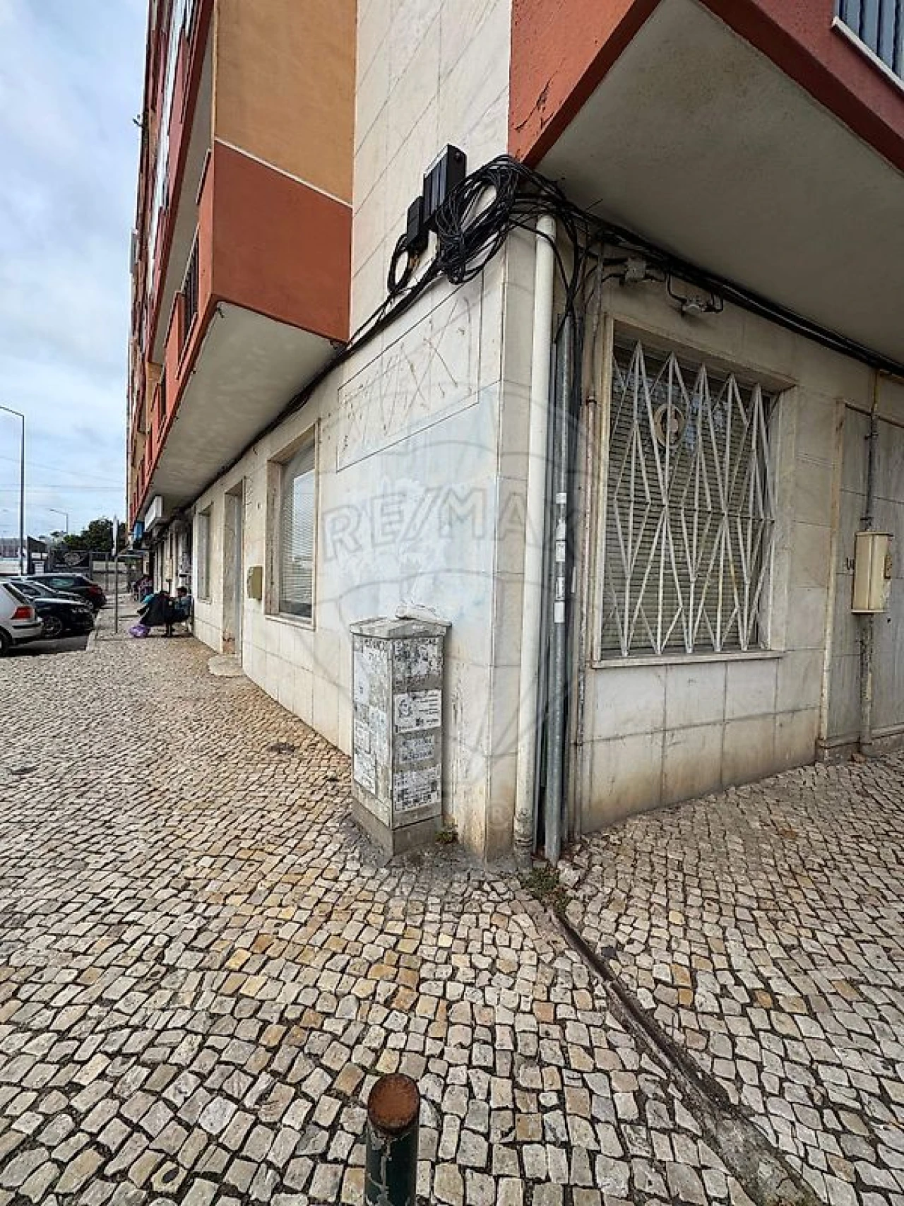 Loja para Arrendamento em Queluz e Belas Foto 3