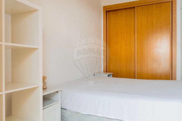 Apartamento T3 para Venda em Vialonga Foto 5