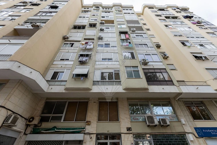 Apartamento T3 para Venda em Encosta do Sol Foto 27