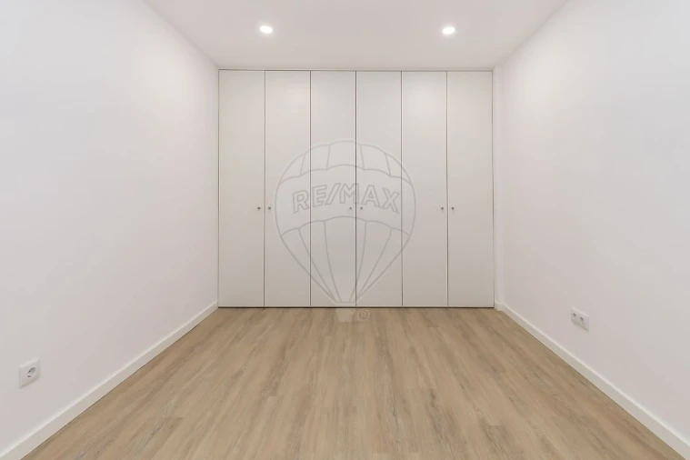 Apartamento T2 para Venda em Almada, Cova da Piedade, Pragal e Cacilhas Foto 15