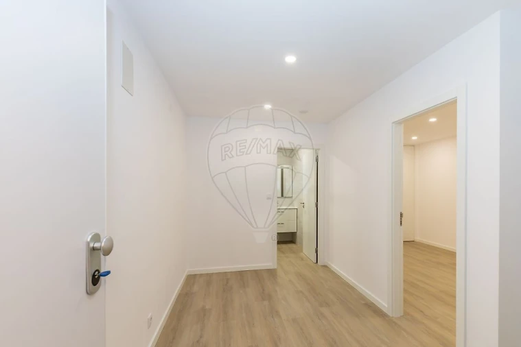 Apartamento T2 para Venda em Almada, Cova da Piedade, Pragal e Cacilhas Foto 7