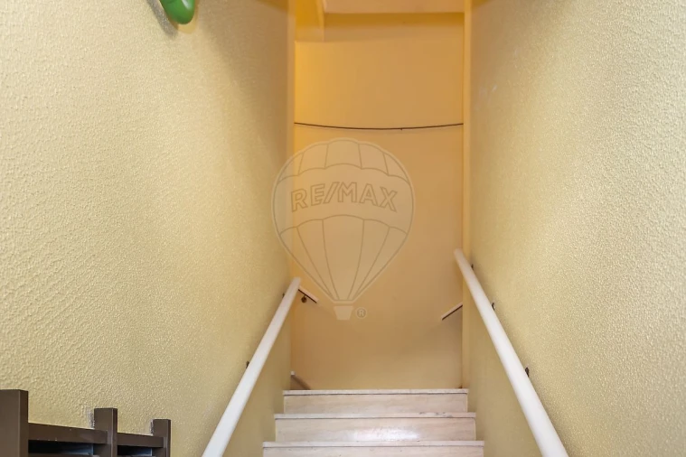 Apartamento T2 para Venda em Almada, Cova da Piedade, Pragal e Cacilhas Foto 2