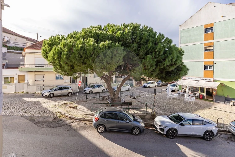 Apartamento T2 para Venda em Almada, Cova da Piedade, Pragal e Cacilhas Foto 32
