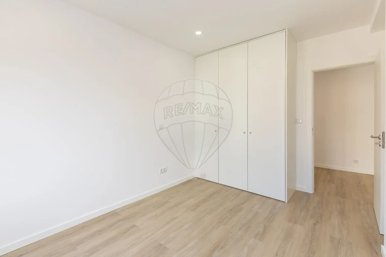 Apartamento T2 para Venda em Almada, Cova da Piedade, Pragal e Cacilhas Foto 33