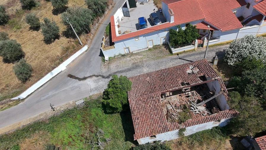 Moradia T3 para Venda em Santa Maria de Marvão Foto 6