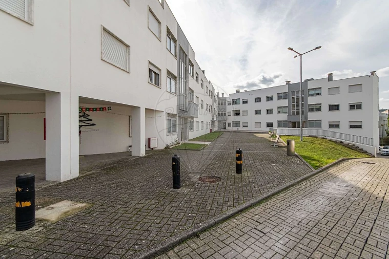 Apartamento T3 para Venda em Carregado e Cadafais Foto 27