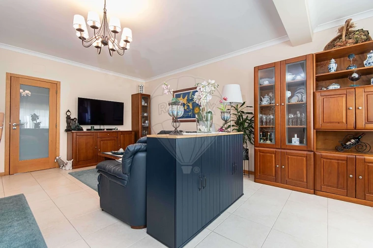 Apartamento T3 para Venda em Carregado e Cadafais Foto 6