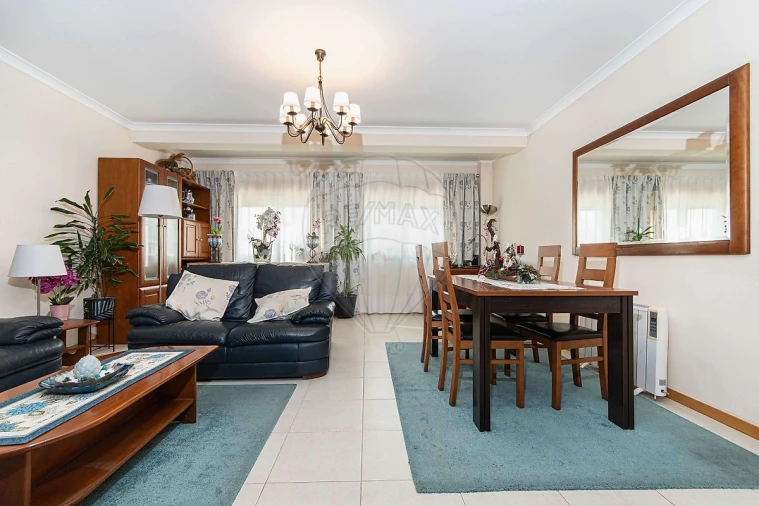 Apartamento T3 para Venda em Carregado e Cadafais Foto 3