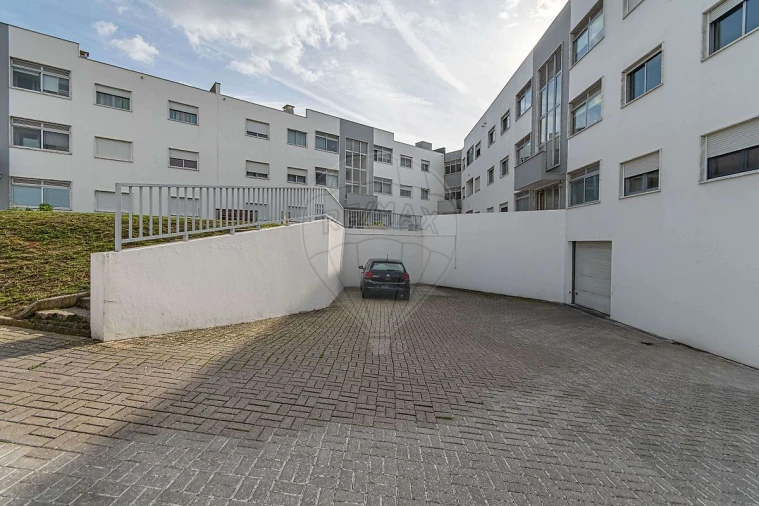 Apartamento T3 para Venda em Carregado e Cadafais Foto 21