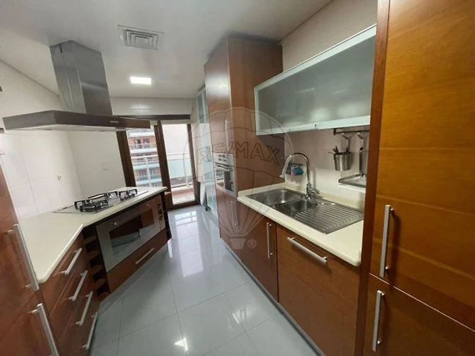 Apartamento T2 para Arrendamento em Sacavém e Prior Velho Foto 5